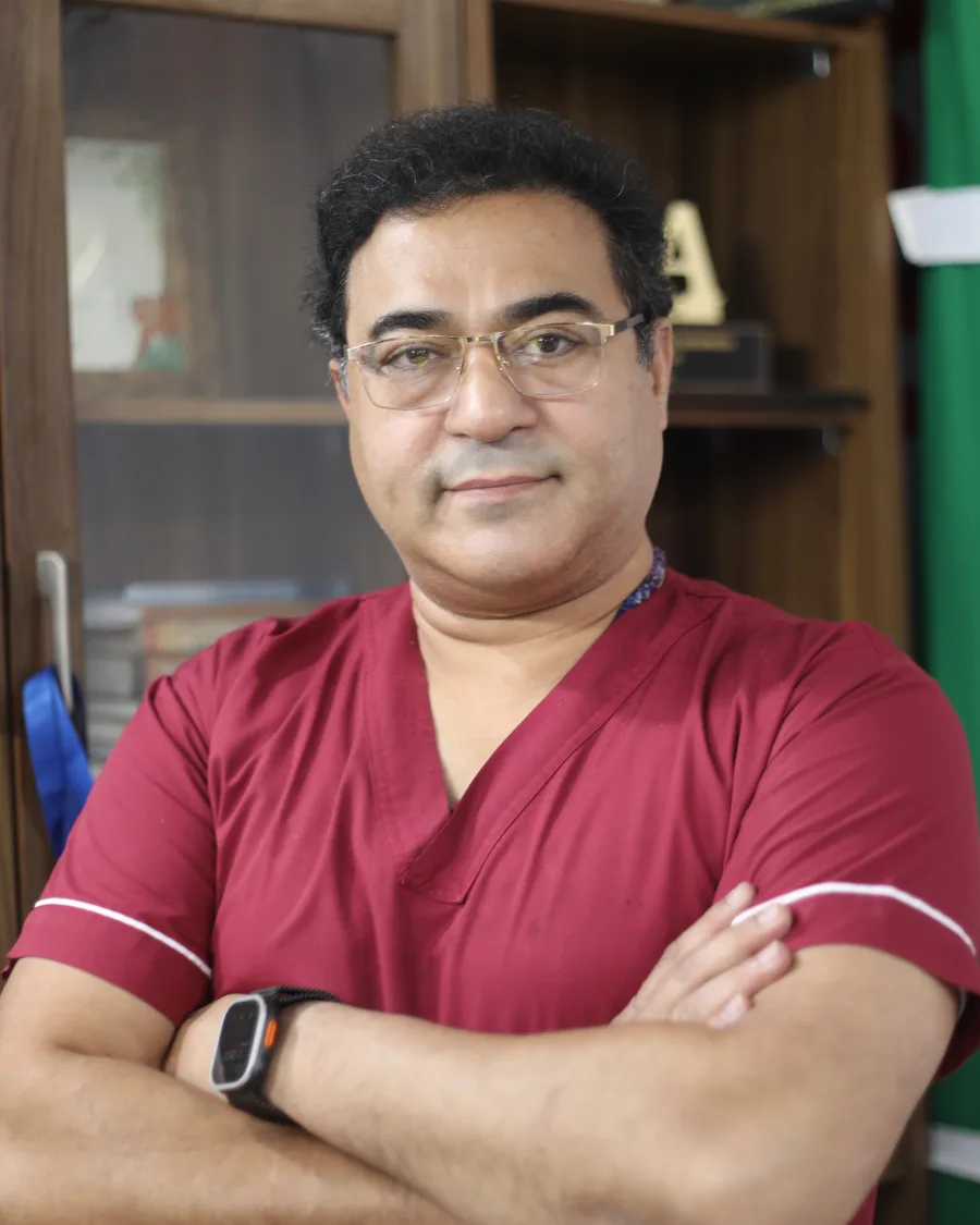 Dr. Nav Vikram Kamboj, Director, NeoGraft Hair Clinic Chandigarh